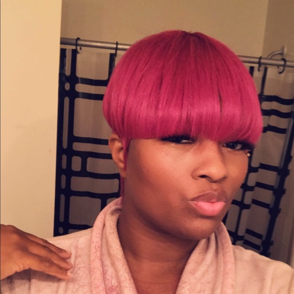 Bowl cut wig